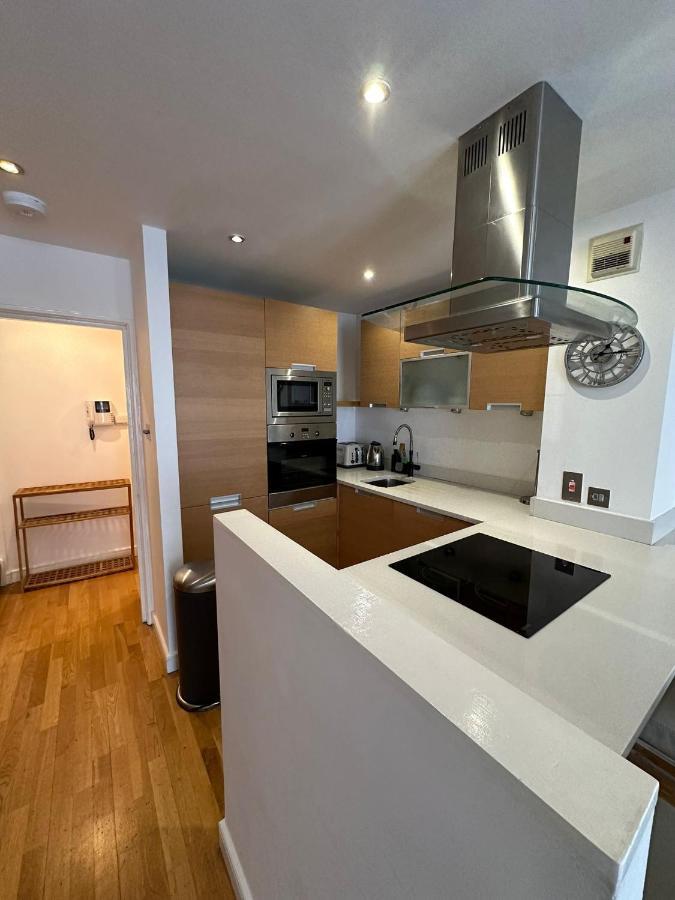 Two Br Flat 5 Mins Walk From London Eye G96 Apartman Kültér fotó